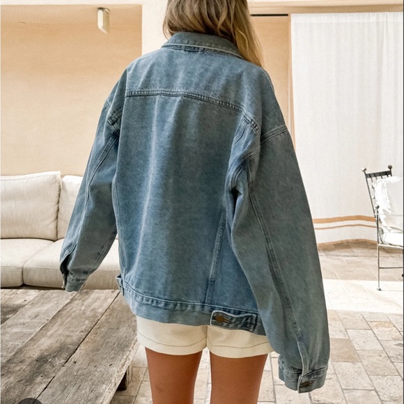 NWT Stitch + Feather Double Take Oversized Denim Jacket - Picture 5 of 5